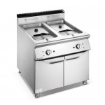 700 Series Electric 2-Tank 2-Basket Fryer With Cabinet